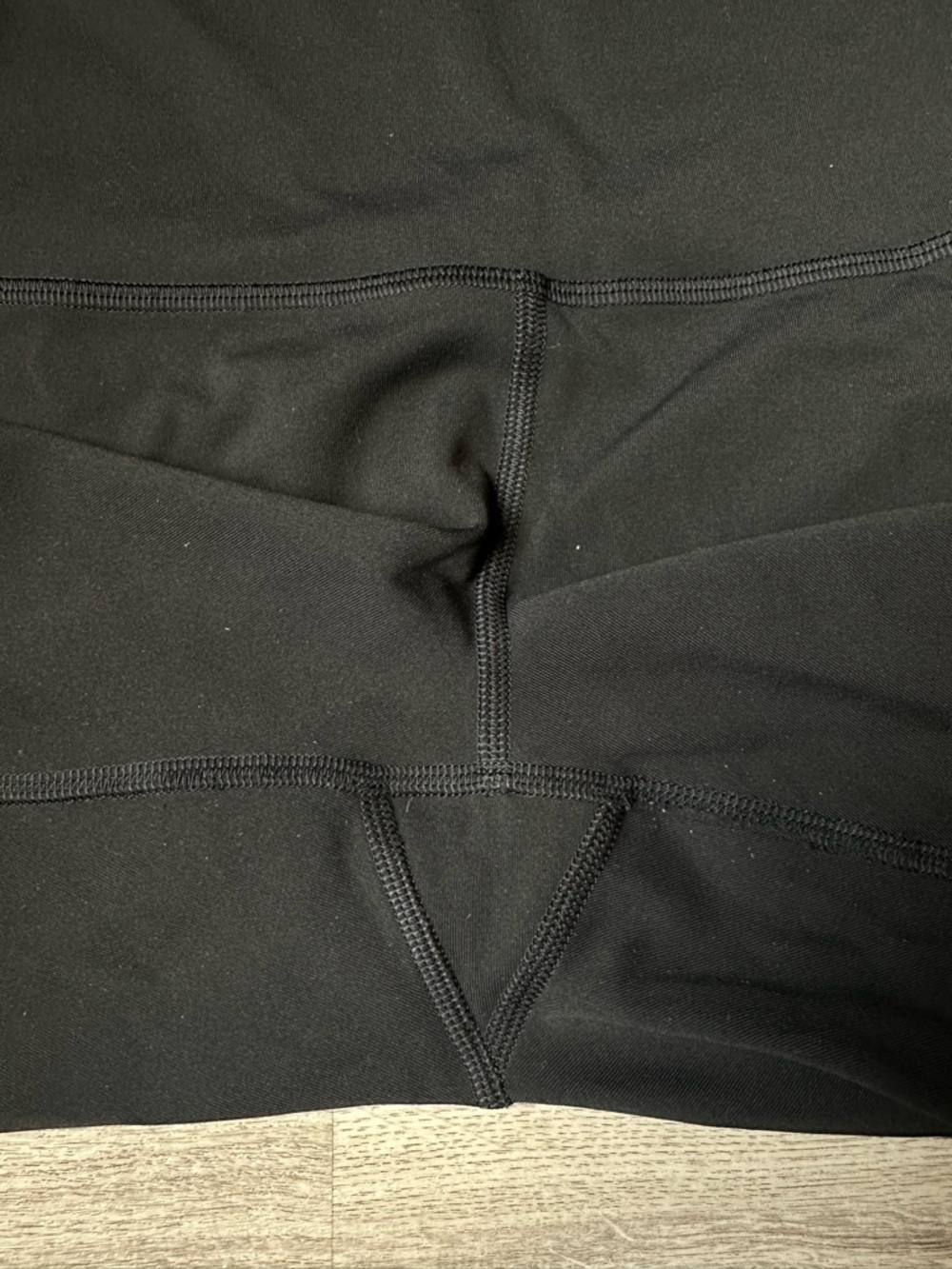 Lululemon Black Crop Leggings Size 10 - Picture 7 of 7